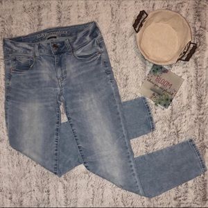 🌸American Eagle🌸 Size 0 Short Skinny Jeans🌸